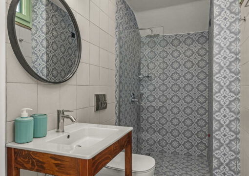 Apollonia Suite